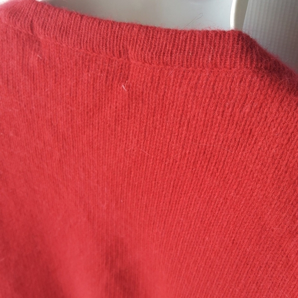 Diversity Christmas Sweater Red Bow Size L(16-18) - Picture 7 of 7